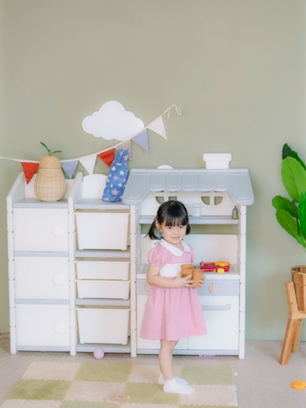 Store Rack Kids Playhouse